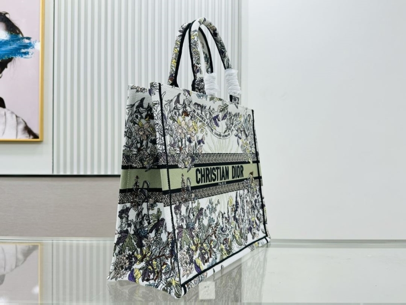 Dior Shopping Bags